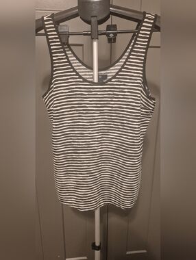 Gap Striped Black and White Tank Top - Women